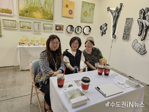 <strong>서경애, 오옥랑, 홍경원 작가 (화가)</strong>